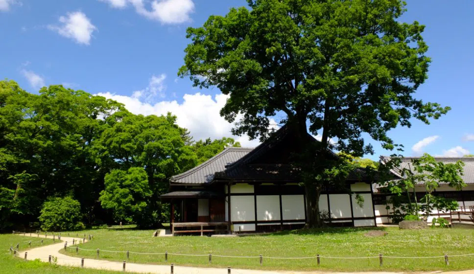 De tentoonstellingshal op de plek van de Kan'in-no-miya-residentie, Kyoto